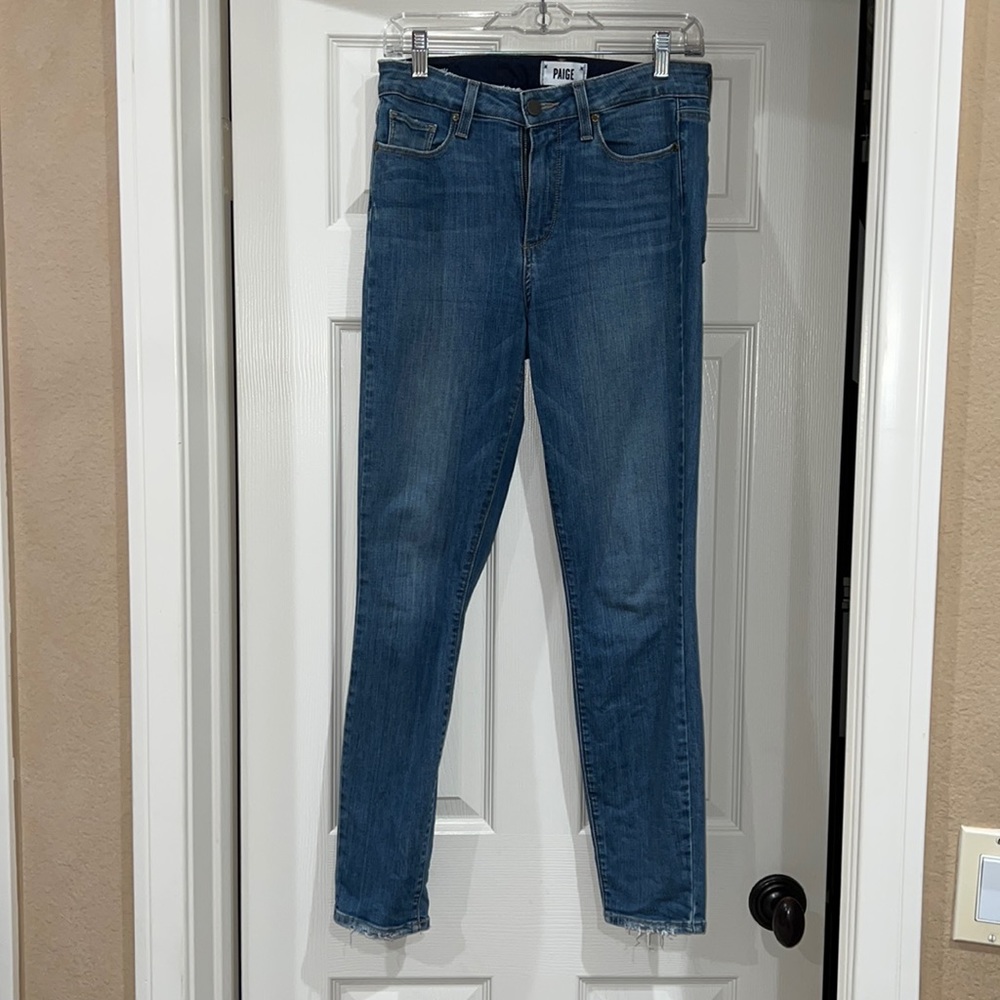 Super cute Paige Hoxton ankle jeans